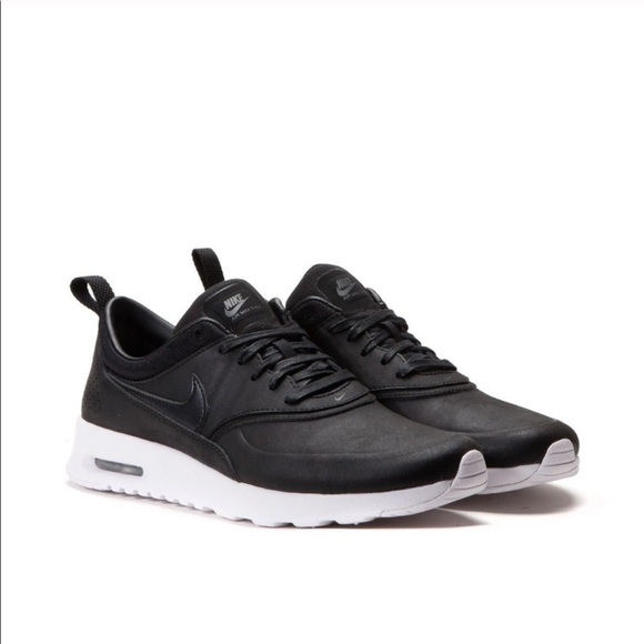 nike air max thea black leather